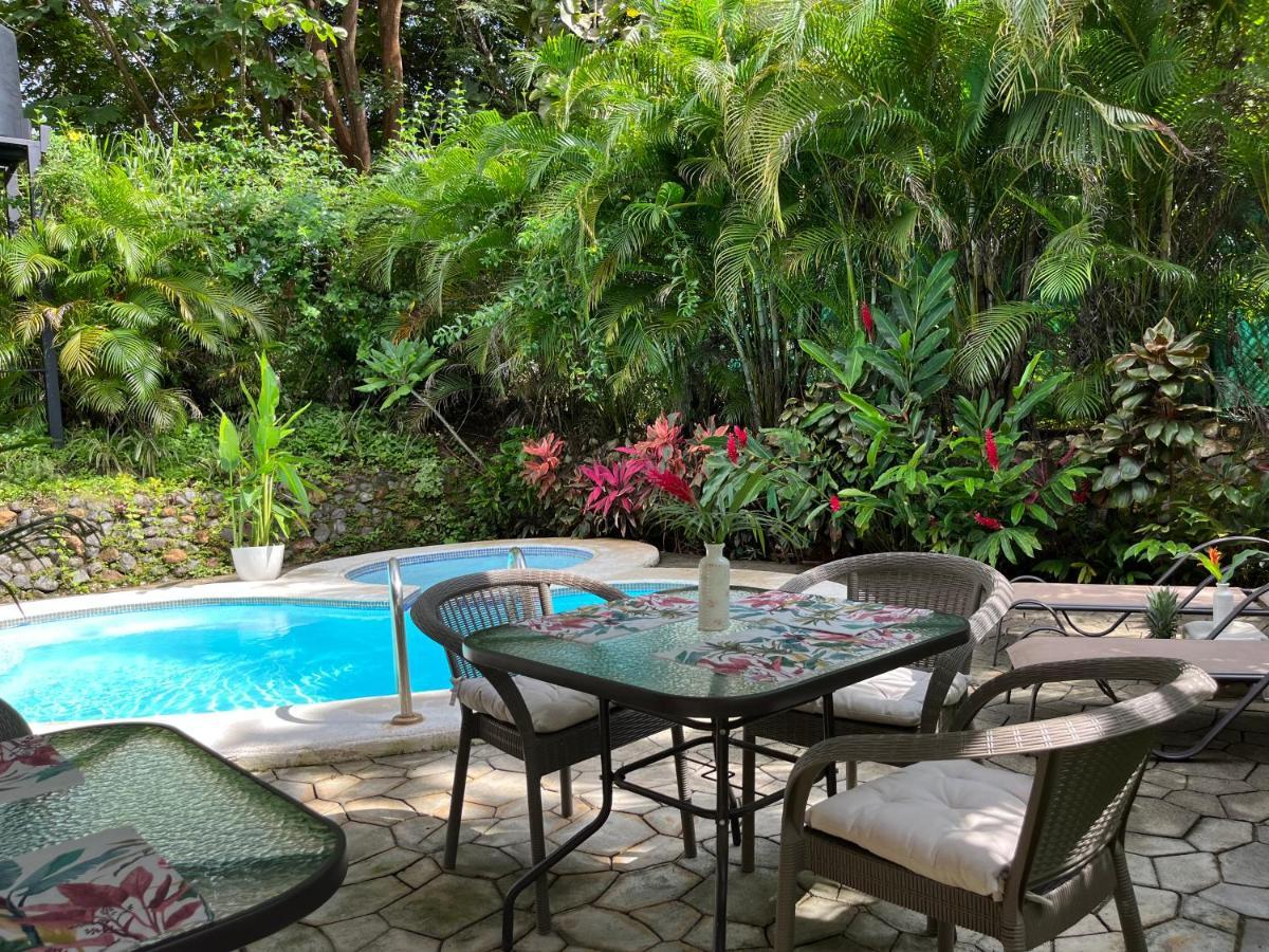 La Jungla Bed & Breakfast Puerto Carrillo Eksteriør bilde