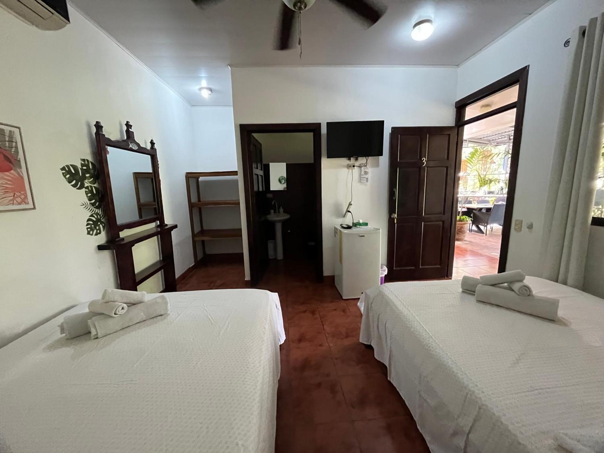 La Jungla Bed & Breakfast Puerto Carrillo Eksteriør bilde